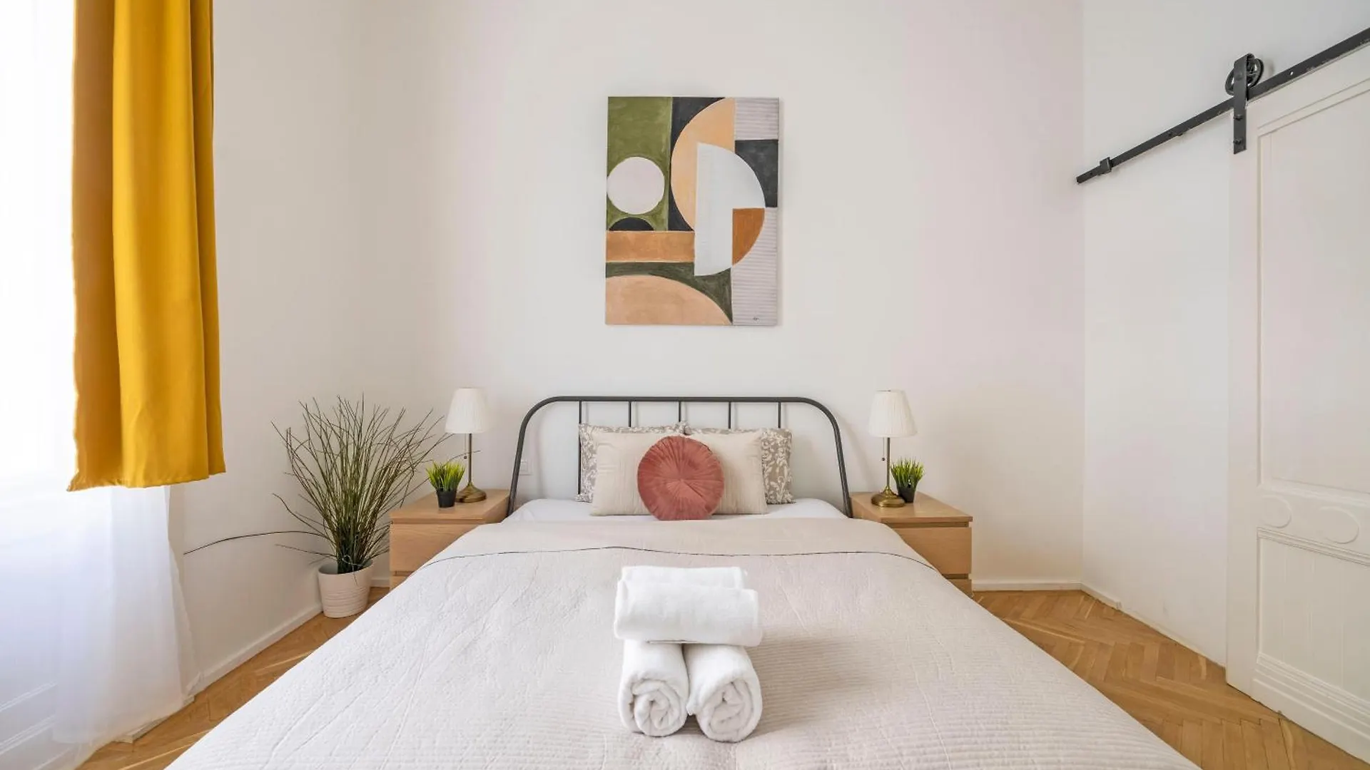 Charming & Elegant Grand Suite Next To The Fashion St' Βουδαπέστη Ουγγαρία